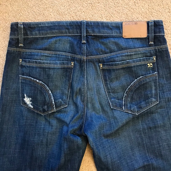 Joe’s Jeans The Best Friend Distressed High Cuffs - Picture 13 of 16